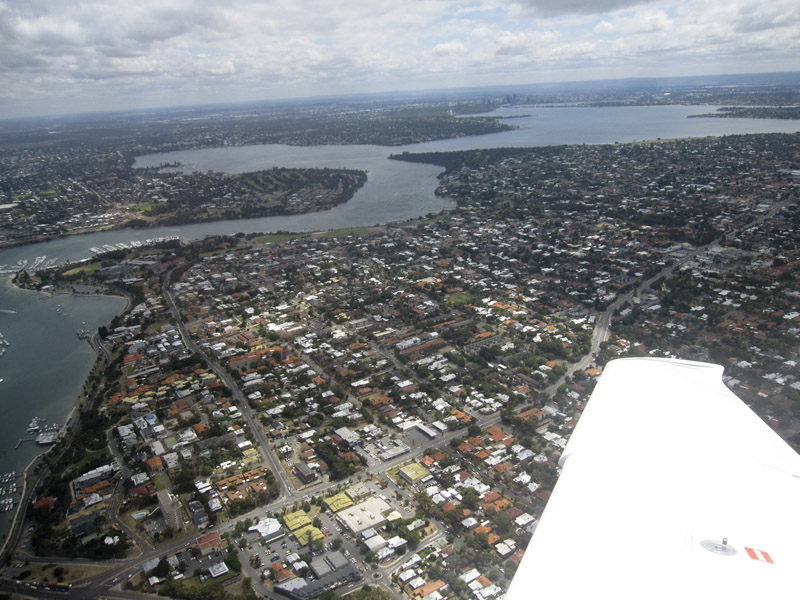 195.East Freemantle (Perth) and Swan River